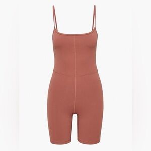 Aritzia Wilfred Divinity 7” Romper